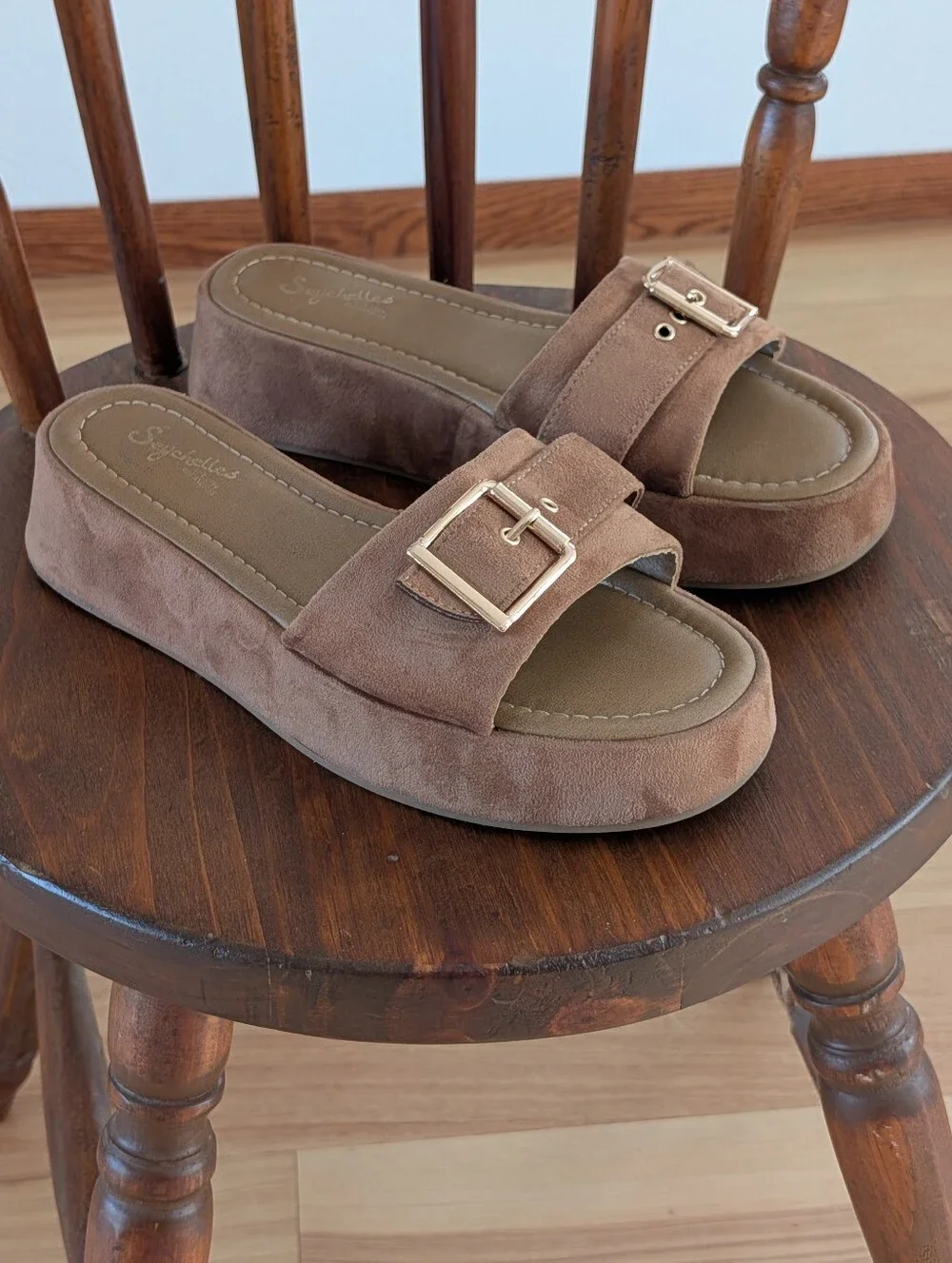 Seychelles Poppy Faux Suede Platform Sandals – 9